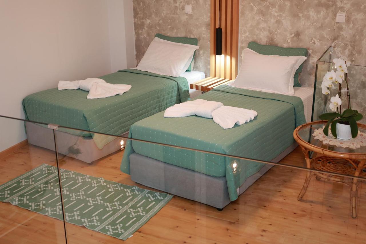 Cane'S Family Guest House Plomari Dış mekan fotoğraf