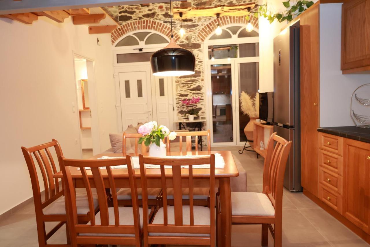 Cane'S Family Guest House Plomari Dış mekan fotoğraf